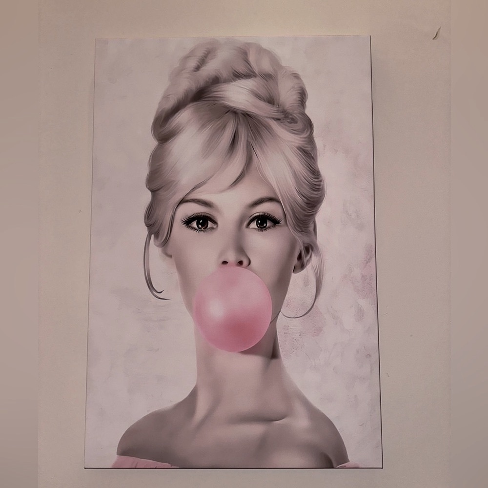 ◽️CANVAS PRINT◽️SIZE:24”x36”◽️BRIDGET BARDOT◽️